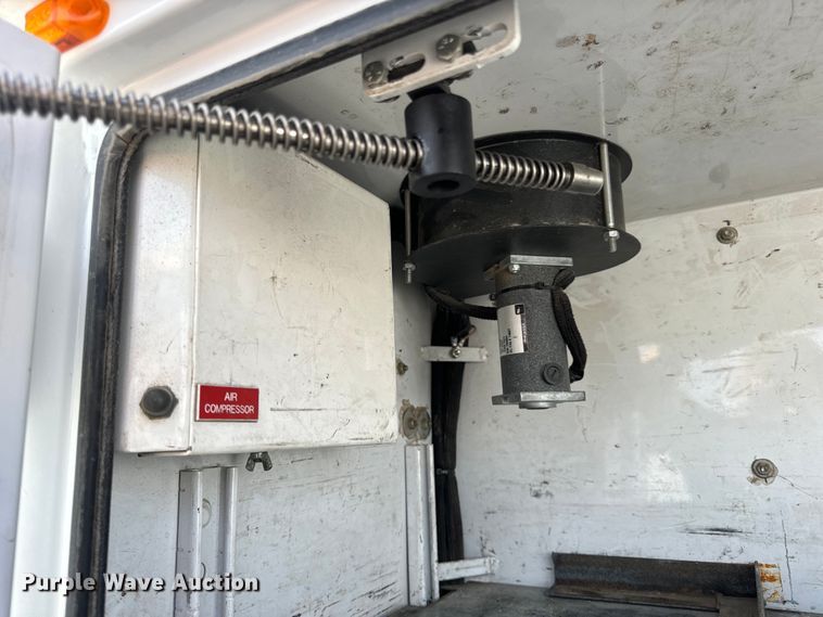 image for item EH7029 2008 Ford F550 Super Duty XL utility / service truck