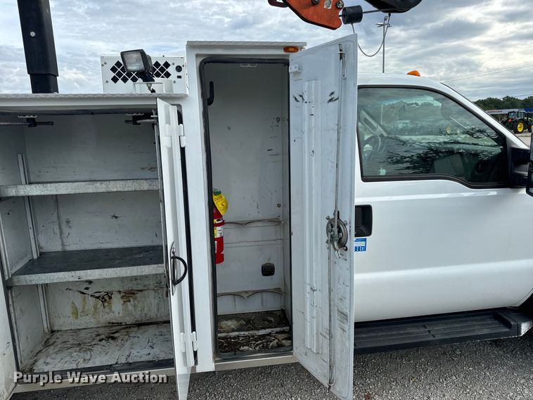 image for item EH7029 2008 Ford F550 Super Duty XL utility / service truck