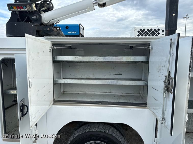 image for item EH7029 2008 Ford F550 Super Duty XL utility / service truck