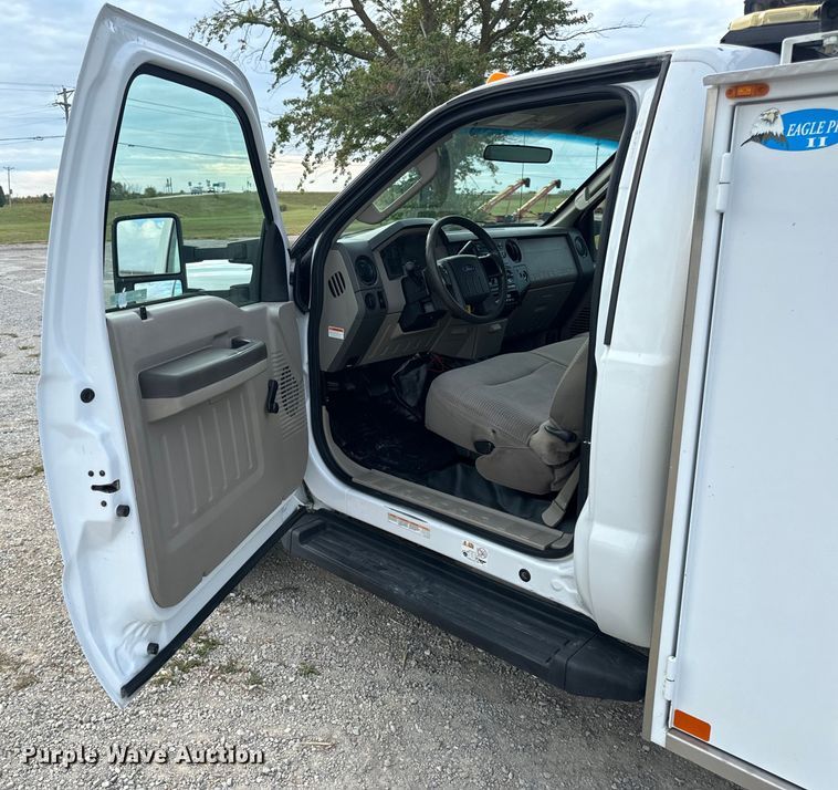 image for item EH7029 2008 Ford F550 Super Duty XL utility / service truck