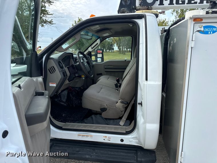 image for item EH7029 2008 Ford F550 Super Duty XL utility / service truck