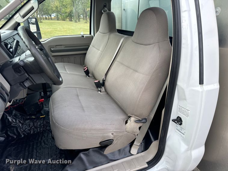 image for item EH7029 2008 Ford F550 Super Duty XL utility / service truck