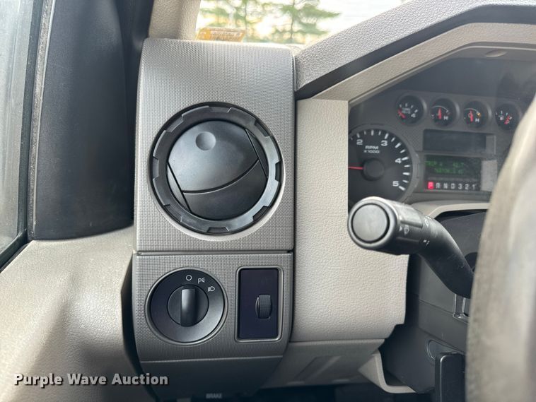 image for item EH7029 2008 Ford F550 Super Duty XL utility / service truck