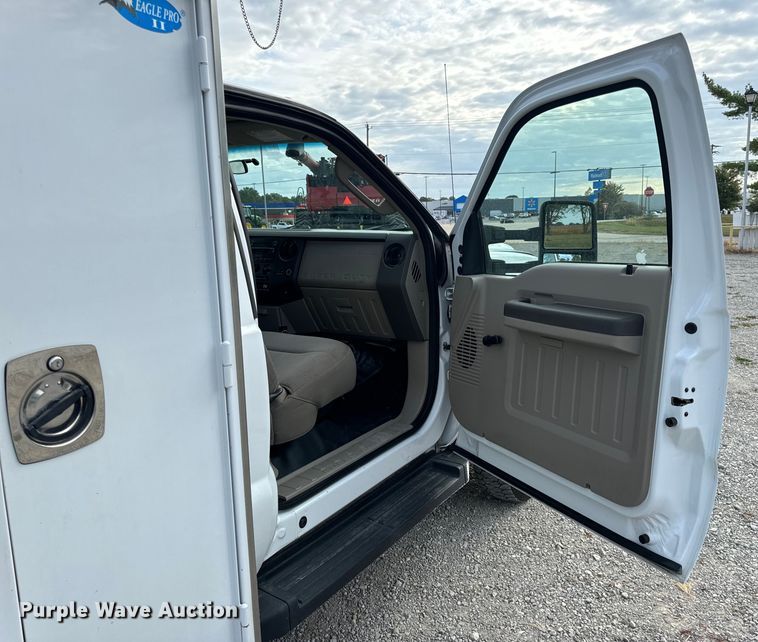 image for item EH7029 2008 Ford F550 Super Duty XL utility / service truck