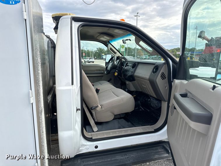 image for item EH7029 2008 Ford F550 Super Duty XL utility / service truck