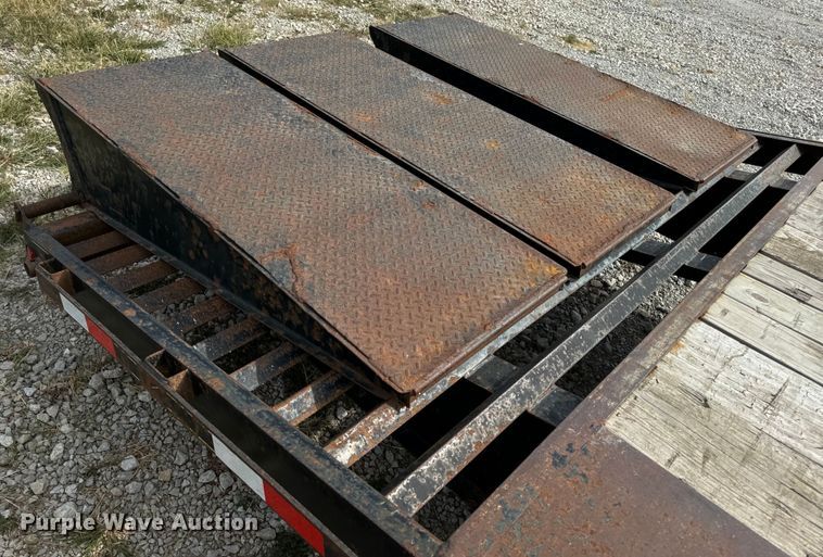 image for item EH7034 2018 Maxwell equipment trailer