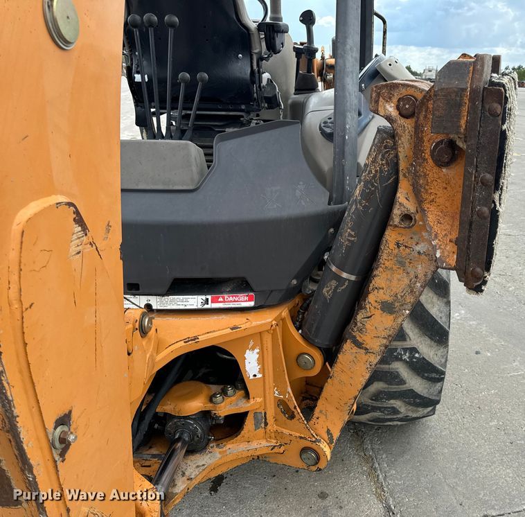 image for item EH7036 2012 Case 580 Super N backhoe