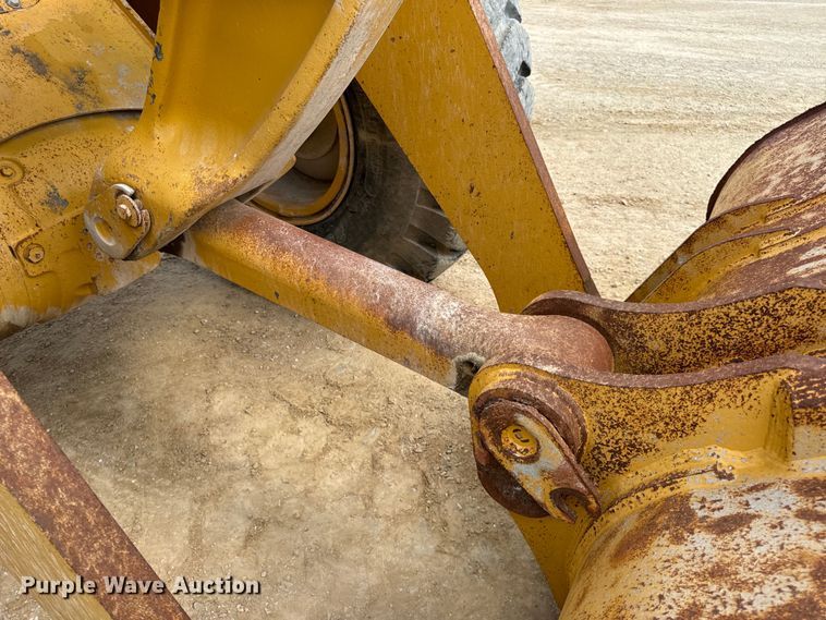 image for item EH7042 John Deere 644G wheel loader