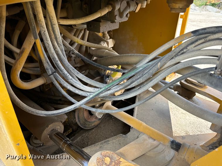 image for item EH7042 John Deere 644G wheel loader