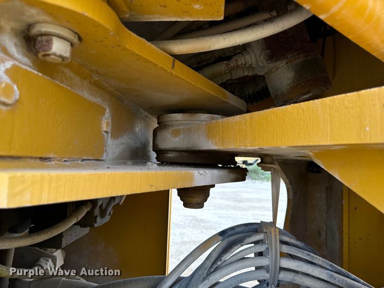 image for item EH7042 John Deere 644G wheel loader