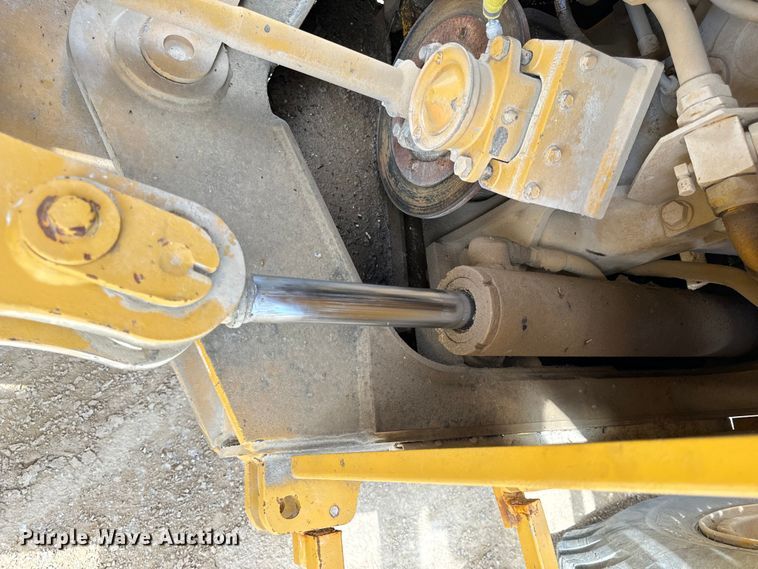 image for item EH7042 John Deere 644G wheel loader