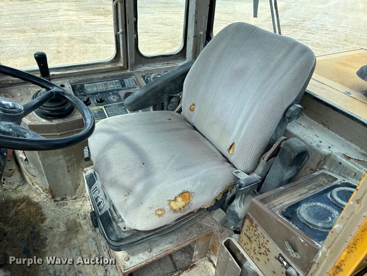 image for item EH7042 John Deere 644G wheel loader