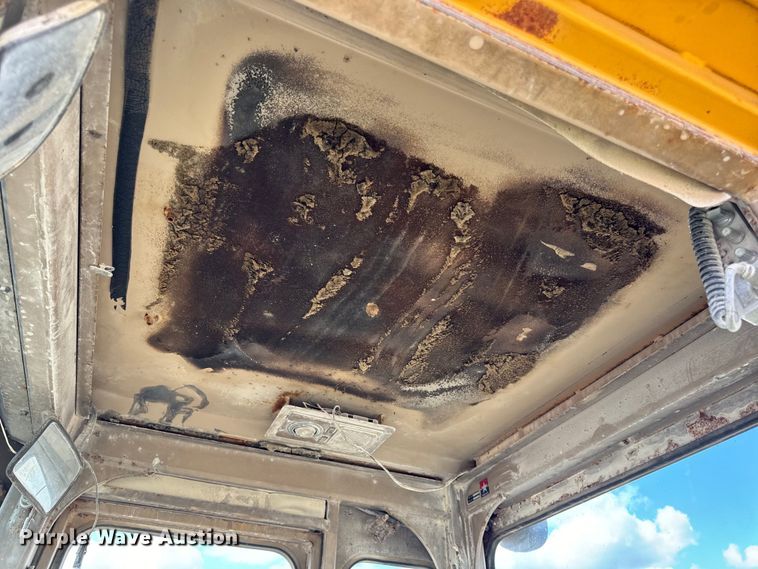 image for item EH7042 John Deere 644G wheel loader