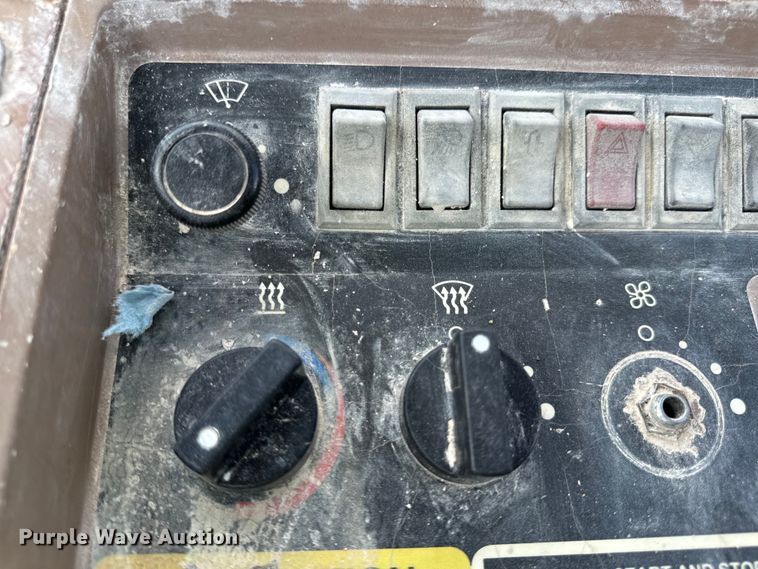 image for item EH7042 John Deere 644G wheel loader