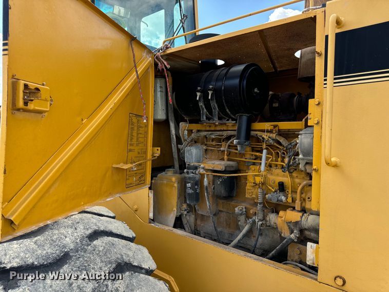 image for item EH7042 John Deere 644G wheel loader