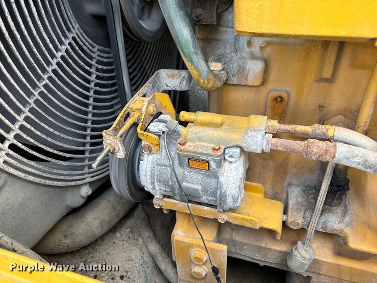 image for item EH7042 John Deere 644G wheel loader