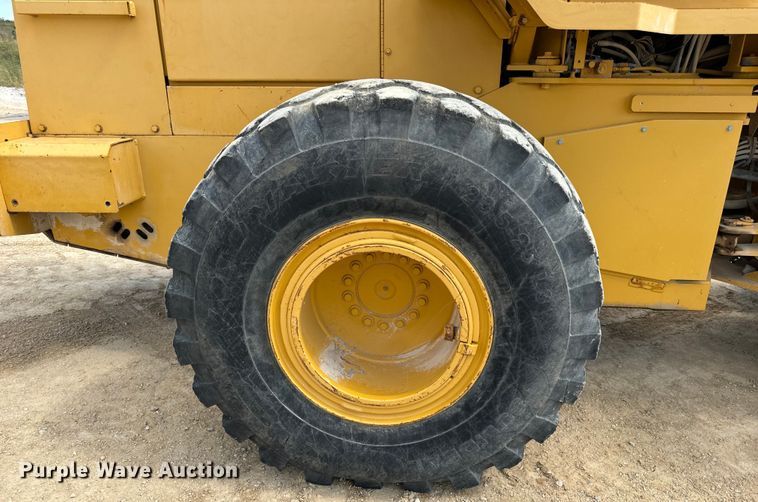 image for item EH7042 John Deere 644G wheel loader