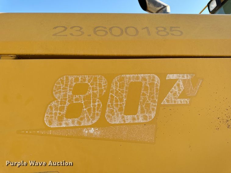 image for item EH7046 2004 Kawasaki 80ZV wheel loader