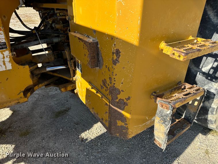 image for item EH7046 2004 Kawasaki 80ZV wheel loader