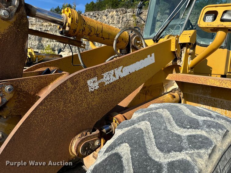 image for item EH7046 2004 Kawasaki 80ZV wheel loader