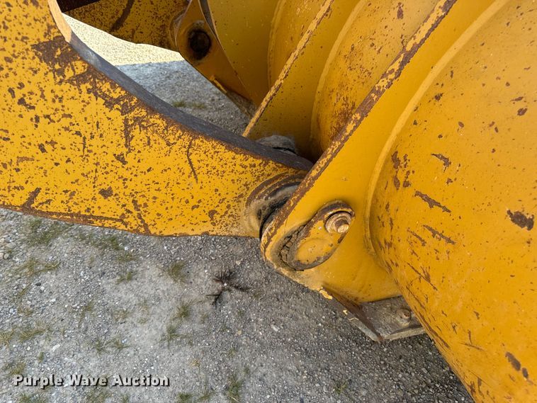 image for item EH7046 2004 Kawasaki 80ZV wheel loader