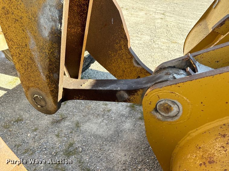 image for item EH7046 2004 Kawasaki 80ZV wheel loader