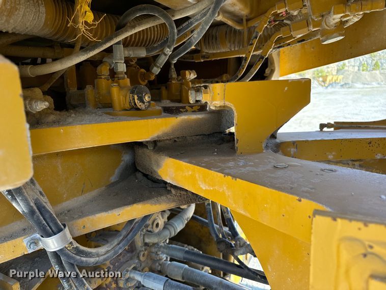 image for item EH7046 2004 Kawasaki 80ZV wheel loader