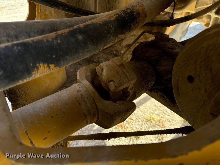 image for item EH7046 2004 Kawasaki 80ZV wheel loader