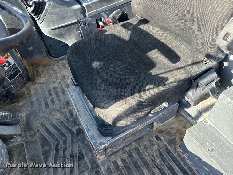 image for item EH7046 2004 Kawasaki 80ZV wheel loader