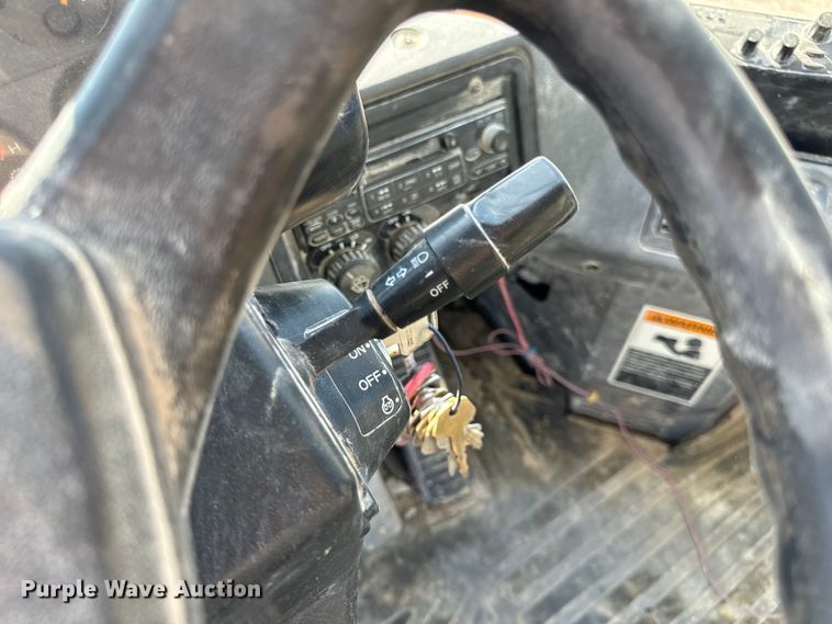 image for item EH7046 2004 Kawasaki 80ZV wheel loader