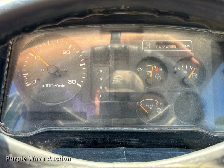 image for item EH7046 2004 Kawasaki 80ZV wheel loader