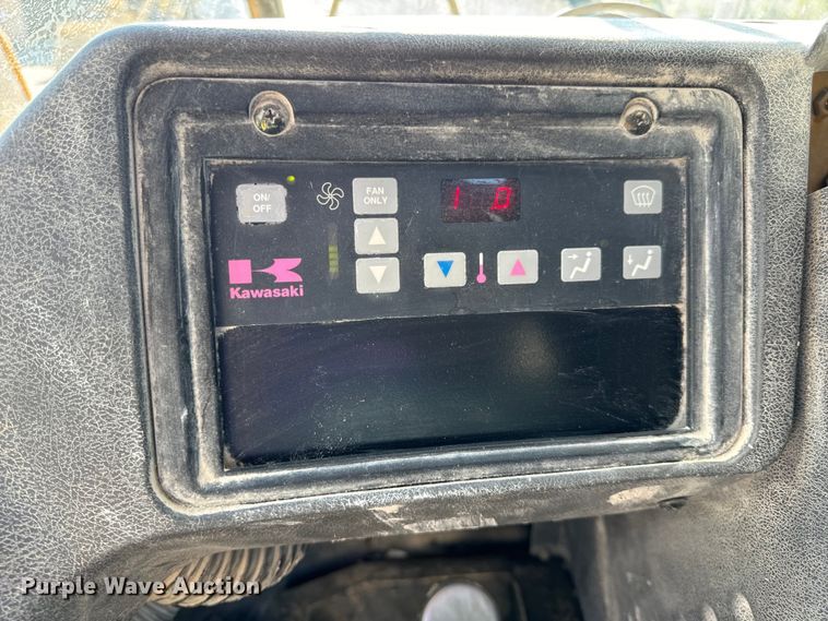 image for item EH7046 2004 Kawasaki 80ZV wheel loader