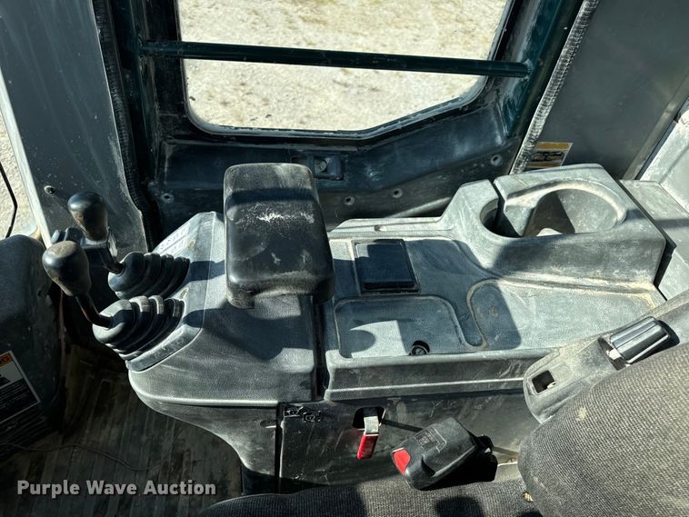 image for item EH7046 2004 Kawasaki 80ZV wheel loader