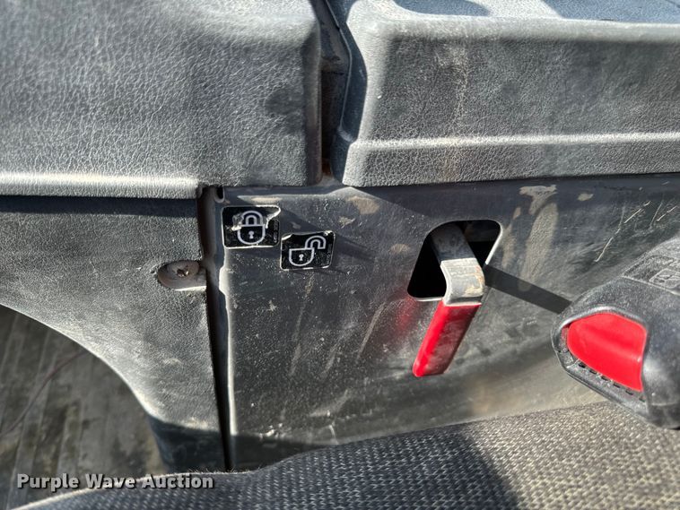 image for item EH7046 2004 Kawasaki 80ZV wheel loader