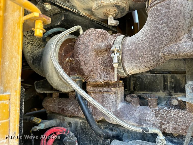 image for item EH7046 2004 Kawasaki 80ZV wheel loader