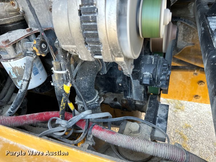 image for item EH7046 2004 Kawasaki 80ZV wheel loader