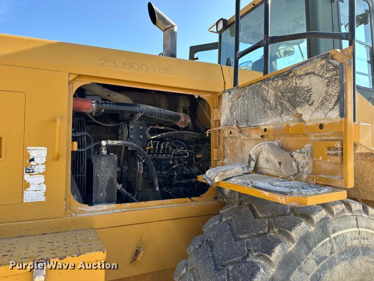 image for item EH7046 2004 Kawasaki 80ZV wheel loader