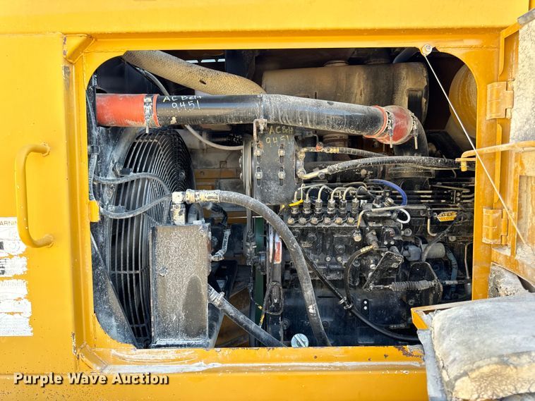 image for item EH7046 2004 Kawasaki 80ZV wheel loader