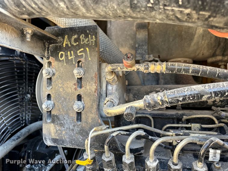 image for item EH7046 2004 Kawasaki 80ZV wheel loader