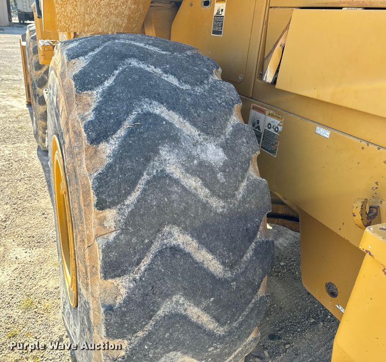 image for item EH7046 2004 Kawasaki 80ZV wheel loader