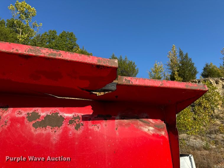 image for item EH7047 Heil HPT13.5YD16 dump truck bed and hoist 