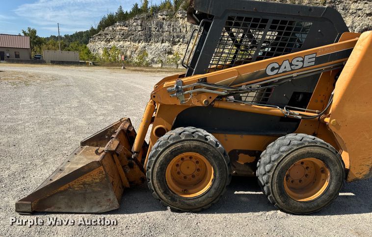 image for item EH7049 2007 Case 440 skid steer loader