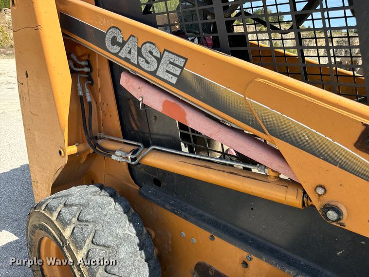 image for item EH7049 2007 Case 440 skid steer loader