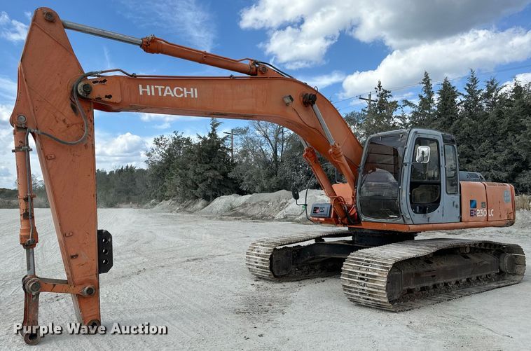 image for item EH7053 2001 Hitachi EX230LC-5 excavator