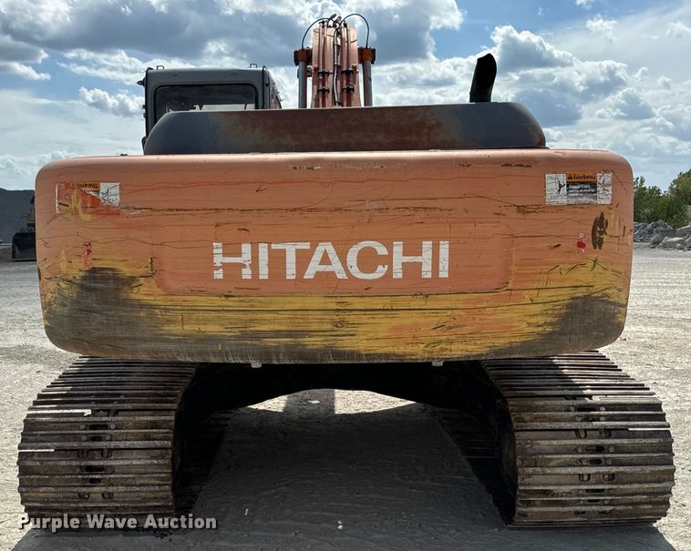 image for item EH7053 2001 Hitachi EX230LC-5 excavator
