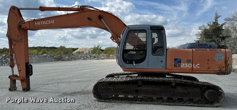 image for item EH7053 2001 Hitachi EX230LC-5 excavator