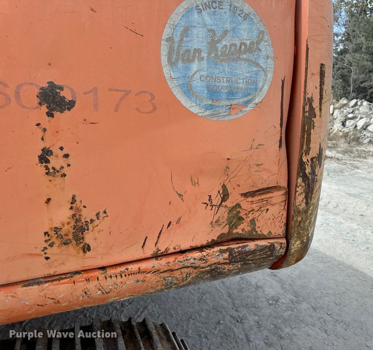 image for item EH7053 2001 Hitachi EX230LC-5 excavator