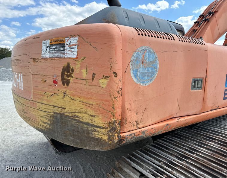 image for item EH7053 2001 Hitachi EX230LC-5 excavator