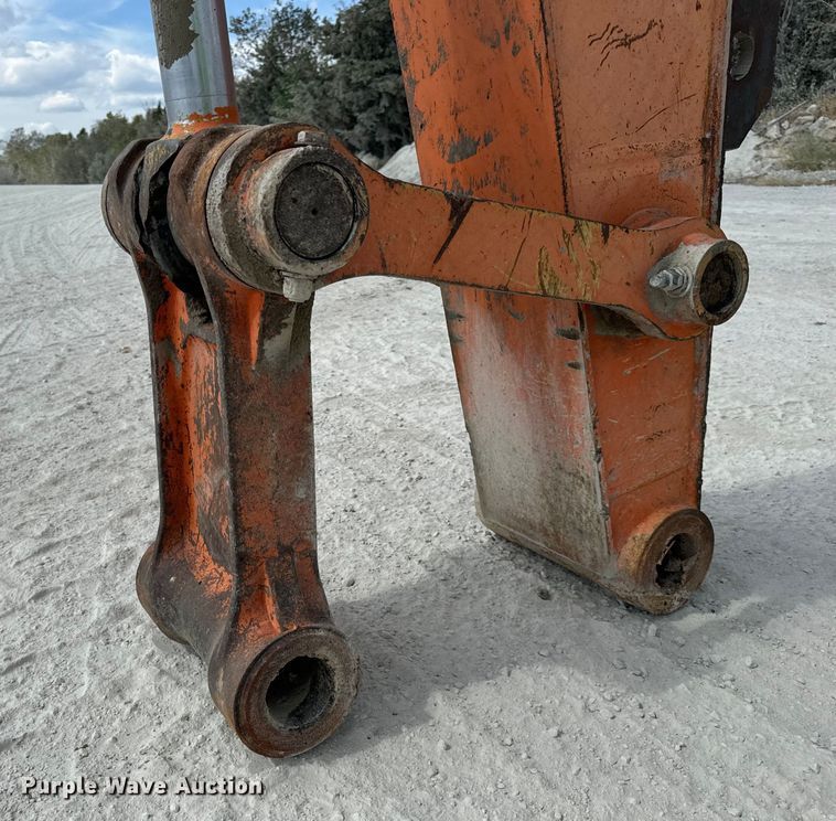 image for item EH7053 2001 Hitachi EX230LC-5 excavator