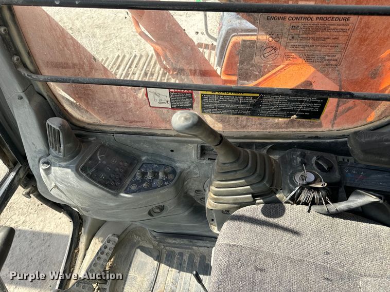 image for item EH7053 2001 Hitachi EX230LC-5 excavator